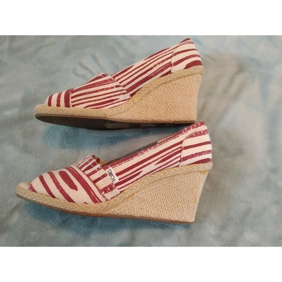 TOMS 10M Red Stripe Peep Toe Wedge Espadrilles 3-3/8" Woven Jute Heel - Picture 3 of 7